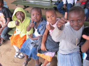 Trip to the zoo with SJA students